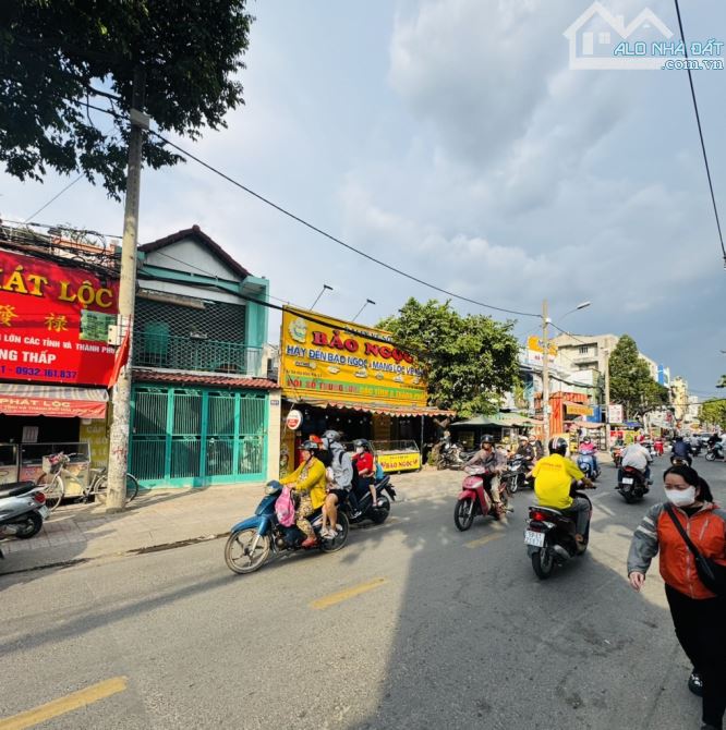 NGAY CHỢ PHÚ LÂM SẦM UẤT - MẶT TIỀN ĐƯỜNG KINH DOANH NHIỀU LĨNH VỰC - DT 150M - 3 TẦNG - 6