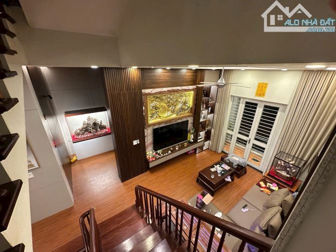 BÁN GẤP! Nhà 6 tầng thang máy Khu Ngoại Giao Đoàn, 56m2, view đẹp, gần Hồ Tây