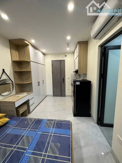 Tòa nhà 7 tầng phố Ngọc Khánh 60m quận Ba Đình Hà Nội 15 căn hộ dịch vụ tiện ích qua Hồ Tâ