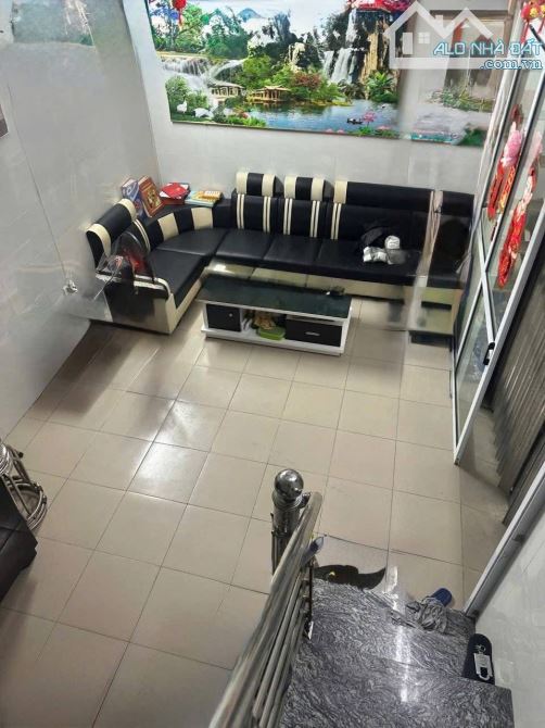Nhà Đẹp - Ở Ngay-  Ngõ Nông - Phúc Tân - Hoàn Kiếm - Dt: 26m2/5tầng/7,2mMT*6,1 tỷ