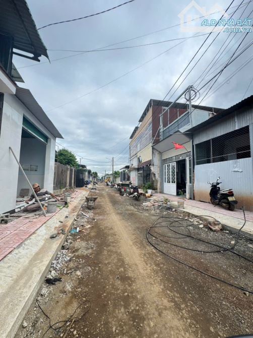 Nhà mặt tiền đường hẻm 25 Mai Thị Lựu - gần trường cao đẳng Sư Phạm đăk lăk