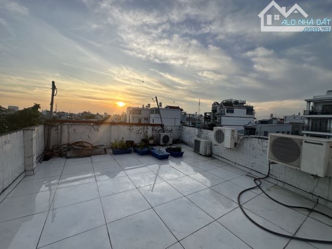 BÁN GẤP  BIỆT THỰ,  HAI MẶT TIỀN NHÁNH LÊ VĂN KHƯƠNG QUẬN 12, DT 515 M² (5.5× 40),  3 TẦNG - 10