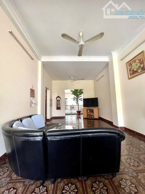 Cho thuê 2 căn liền kề mặt tiền đường Đồng Khởi - TP. Biên Hoà - tỉnh Đồng Nai - 10