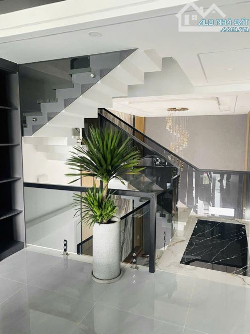 Nhà khu phân lô cao tầng -Xe hơi Đậu cửa - 6.5m x 16m - 4 tầng - An Phú Đông - Giá 7.5 tỷ - 11