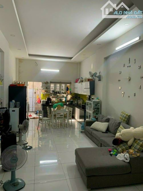 Bán nhà 1 trệt 1 lầu tđc Bửu Long, Biên Hoà. 4,2x19m . Đường 8m. Giá 4,3 tỷ TL - 1