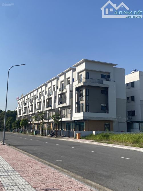 BÁN NHÀ PHỐ CENTA DIAMOND KĐT VSIP, TỪ SƠN, BẮC NINH - 75M2 - 5,8 TỶ - 1