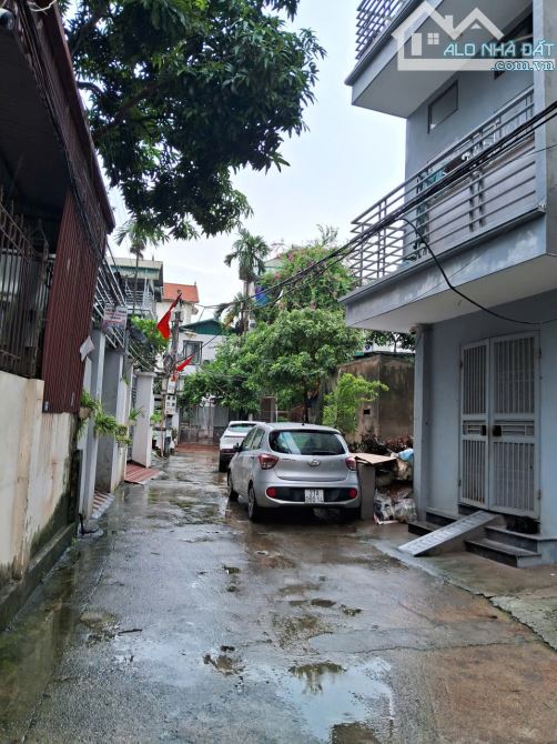 SIÊU PHẨM SAU CHỢ THẠCH BÀN – NHÀ ĐẸP, NGÕ TO, Ô TÔ TRÁNH – 7 PHÒNG NGỦ KHÉP KÍN - 1