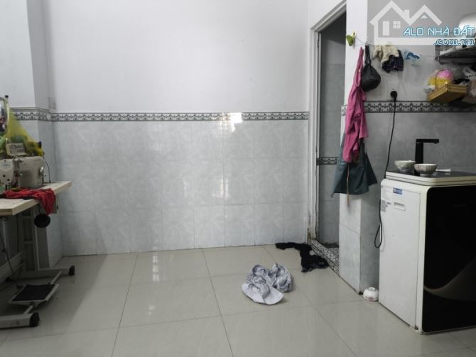 Bán nhà HXH thông Trần Thị Bốc TTT ,HM , nhà đẹp  2Tx 68m2 . Giá chỉ  3.95  tỷ (TL) - 1