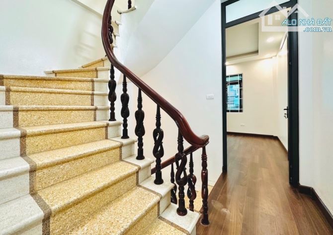 💥B.Á.N GẤP Nhà LÔ GÓC 74m2, MT 13m, TT Cầu Giấy, Ngõ THÔNG, Nhỉnh 12 tỷ - 1