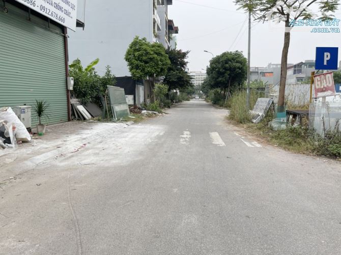 Cần bán 60m2 đất TĐC Trâu Quỳ, xã Gia Lâm. View vườn hoa, gần đường Nguyễn Mậu Tài - 1