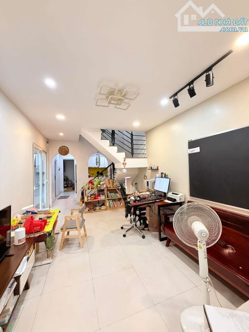 BÁN NHÀ TRẦN VĂN ƠN 60M2 2 TẦNG CHỈ 5.1 TỶ - 1