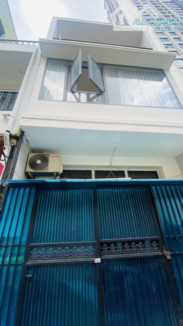 🈴NGUYỄN HỮU CẢNH - GIÁP QUẬN 1 - 63m² - 4 TẦNG - 2 MẶT HẺM – ÔTÔ NẰM NHÀ – DÒNG TIỀN 5% - 1