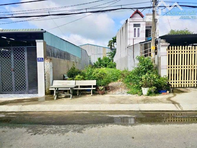 BÁN LÔ ĐẤT MẶT TIỀN Nguyễn Thị Se ngay ngã 4 Quán Đôi xã Tân Thông Hội giá 650TR - 1