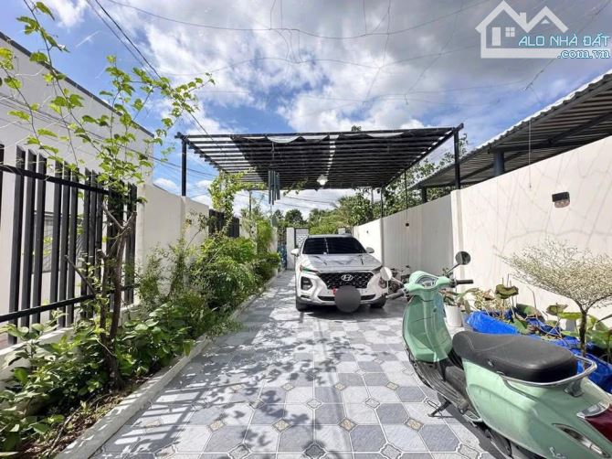 1 căn nhà nghĩ dưỡng, ven TP, SHR, 240m2, Tân Thông Hội, Giá chỉ 1 tỷ 190. - 1