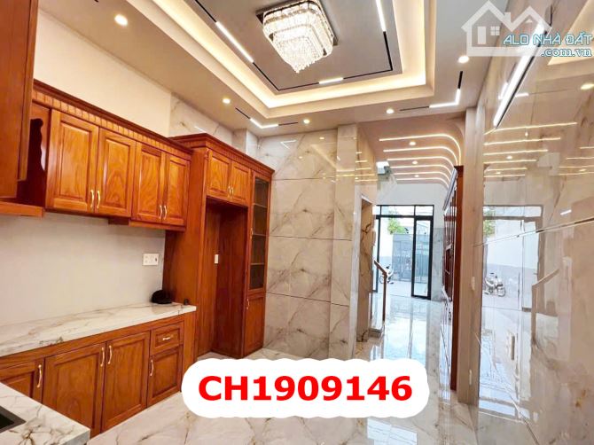 Nhà MTKD Tỉnh Lộ 10 - 4 x 30M - 12,5 Tỷ - Giáp Khu Tên Lửa - 1
