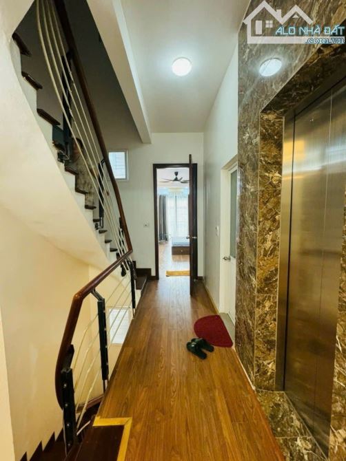 Bán nhà phố Trường Chinh- Đống Đa- Diện tích 82m2- 5 tầng thang máy xịn xò- Ô tô đỗ cửa - 1