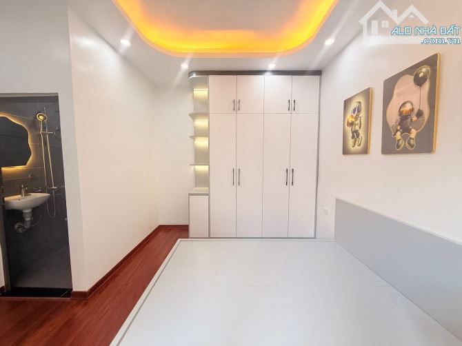 BÁN NHÀ NGÕ 82 KIM MÃ – 27M² x 5 TẦNG – 3 PHÒNG NGỦ – GIÁ 6.5 TỶ - 1
