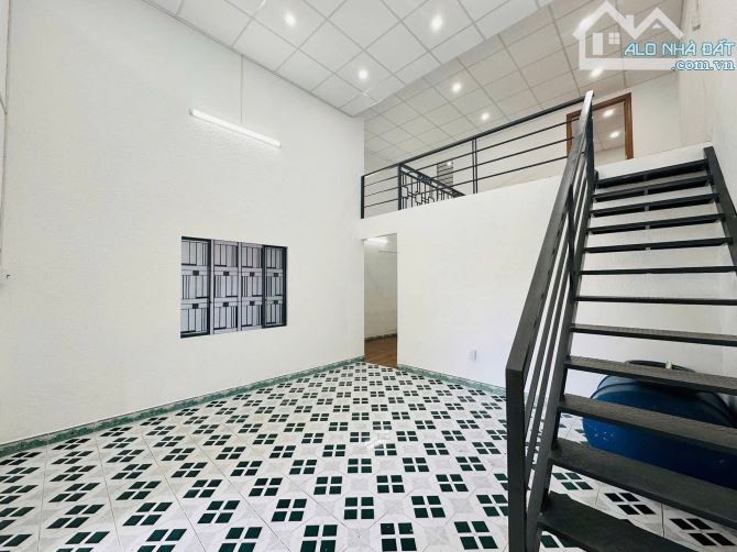 🏠 Bán Nhà Mê Lửng gỗ Kiệt Nguyễn Phước Nguyên cách đường chính 40m - 1