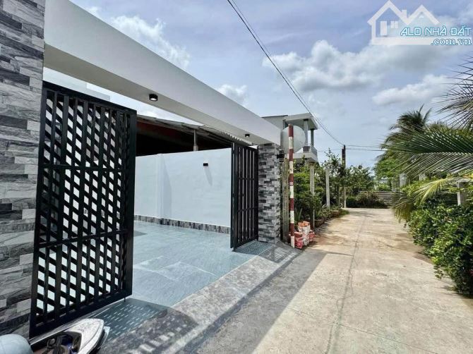 CHỦ KẸT VỐN BÁN NHANH NHÀ CẤP 4 HIỆN ĐẠI VỪA XÂY XONG CHƯA Ở - 1