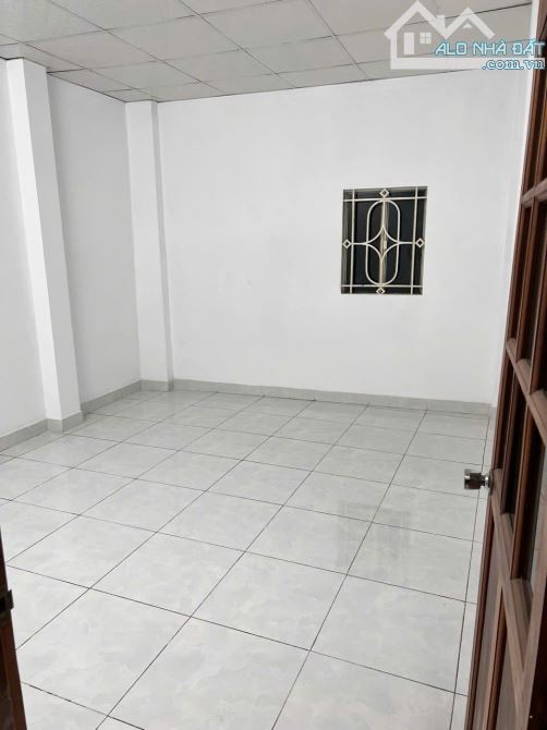 BÁN NHÀ GẦN MẶT TIỀN,HUỲNH TẤN PHÁT,TÂN THUẬN TÂY QUẬN 7, 2 TẦNG,70M2, 3 PN-GIÁ 7.5 TỶ - 1