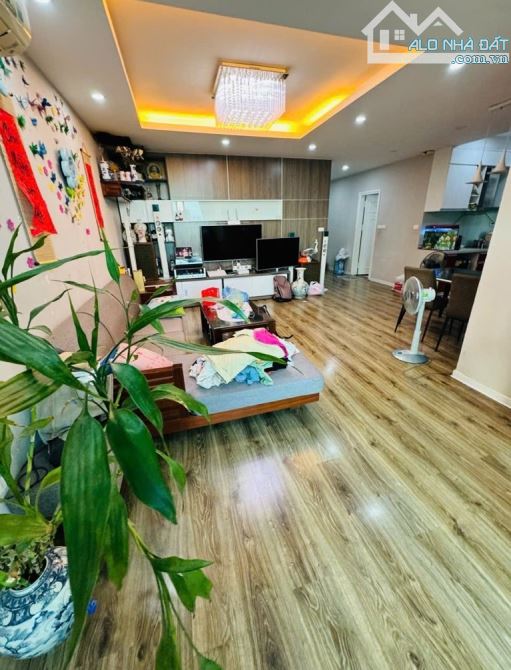 BÁN CĂN LÔ GÓC ĐẸP NHẤT TÒA CHUNG CƯ FAFILM - VNT TOWER 110M2 - 8 TỶ FULL NỘI THẤT - HIẾM - 1