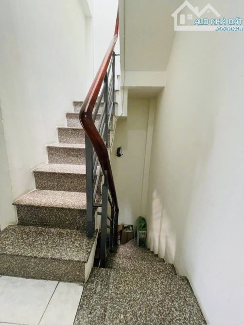 Nhà 3 tầng đẹp-DTSD 63m2-Hẻm5m- mã lò-bình trị đông a-bình tân 2.5 tỷ TL - 1