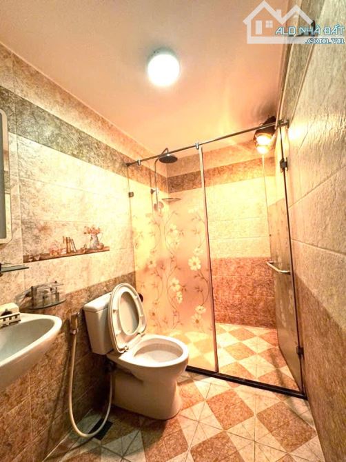 — Tổ ấm/ full nội thất/ giá tốt/ vị trí trung tâm/ sổ sẵn/ nhận nhà ở ngay - 1