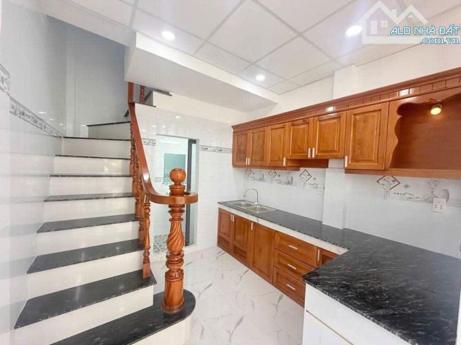 CHỦ CẦN TIỀN BÁN GẤP - NHÀ KHU TÊN LỬA - BÌNH TÂN - 24M2- 3,4 TỶ TL - 1