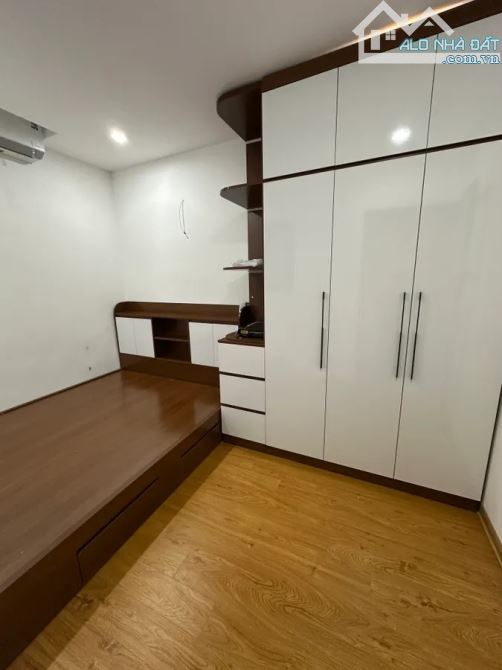 Bán căn tập thể trường Đại học sư phạm Hà Nội, phố Trần Quốc Hoàn , cầu giấy , giá 4.2 tỷ - 1