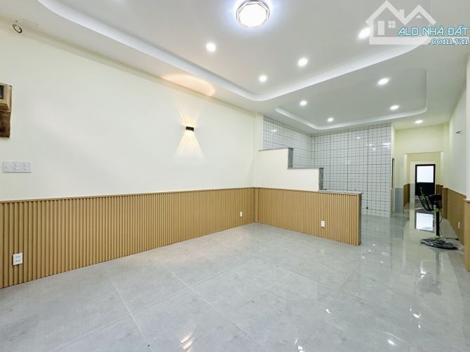 NHÀ CẤP 4, DIỆN TÍCH RỘNG 78M2, HẺM 8M, SÁT MT LÊ ĐỨC THỌ, P17/ GÒ VẤP, CHỈ 6.5 TỶ. KQH, K - 1