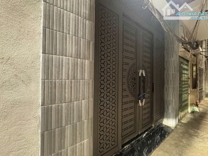 Bán Nhà Phố Lê Thanh Nghị, Cạnh Trường Bách Khoa, 28m2x5 Tầng3 Ngủ đủ nội thất, Hơn 6 Tỷ - 1