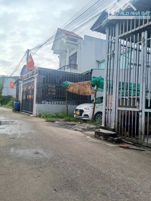 Nhà sổ Riêng Dĩ an Bình Dương và 2 phòng trọ  Giá 2 tỷ 750 Triệu 102.5m2 - 1