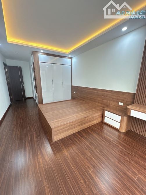 SIÊU PHẨM NGỌC LÂM- GẦN CHỢ , TRƯỜNG THÔNG LÊN CẦU 5 Phút - 1