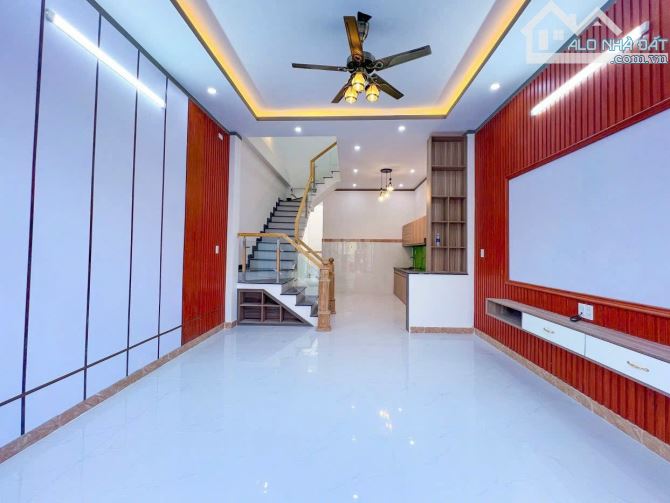CHỈ CẦN 700TRIỆU NHẬN NGAY NHÀ NGAY VÒNG XOAY CỔNG 11,SỔ RIÊNG THỔ CƯ - 1