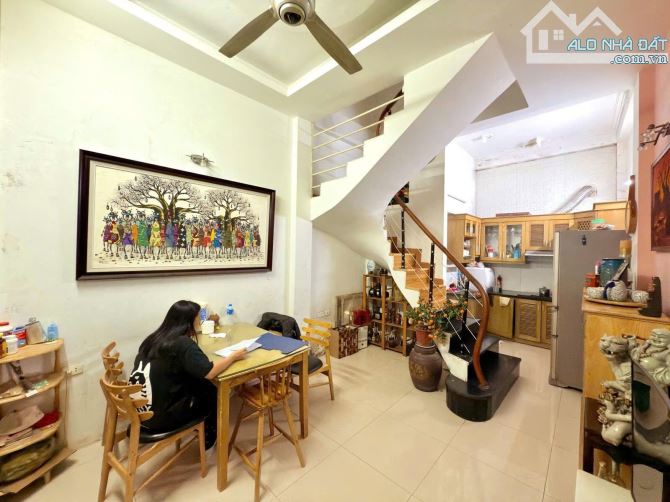 Bán nhà Thịnh Quang, 4T, 6.9 tỷ - 1