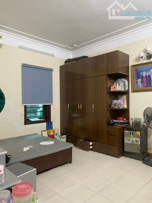 NGUYỄN VĂN TUYẾT - ĐỐNG ĐA - 85M - 25,5 TỶ - Ô TÔ CON VÀO NHÀ - 2 THOÁNG - MẶT TIỀN KHỦNG - 1