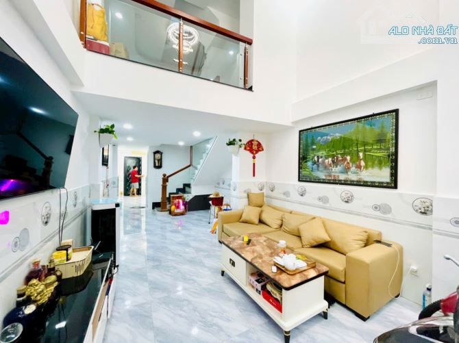 Bán Nhà HXH Đường Nguyễn Trọng Tuyển, Phú Nhuận, DT 3.7 x 15.5m, 4 Tầng, Chỉ 13.7 Tỷ - 1