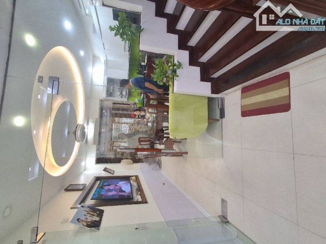 VĂN KHÊ - NHÀ ĐẸP LONG LANH - VỈA HÈ - KINH DOANH - THANG MÁY - TIỆN ÍCH BẠT NGÀN. 83M2. - 1