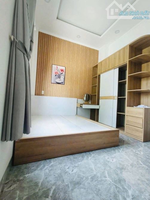 Nhà Phú Hoà – Hẻm 269 Nguyễn Thị Minh Khai, 4 x 23,7 = 94m², TC 60m² – đường bê tông 4m - 1