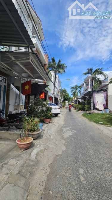 Bán nhà cấp 4 TĐC Hòn Rớ 1 Đường Phan Huy Ích !! √ Vị trí : cách biển chỉ 100m - 1