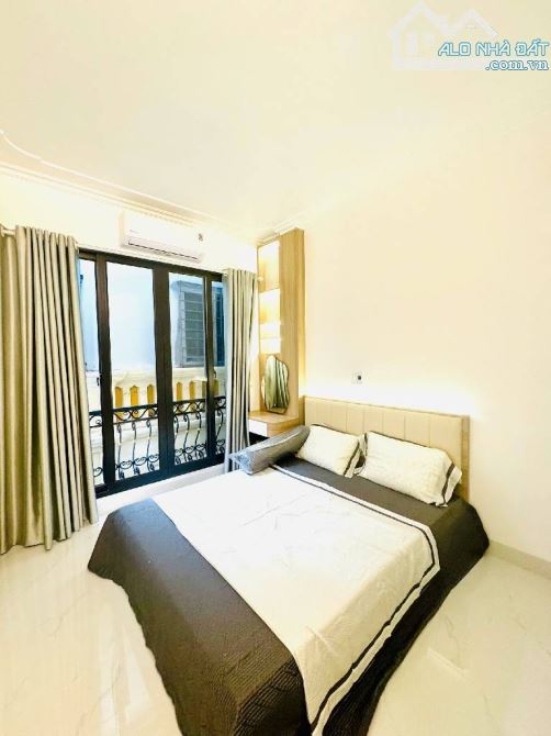 Hiếm! Lê Thanh Nghị 30m2, 5 tầng, 5.9 tỷ, ngõ nông, full nội thất, tiện đủ đường - 1