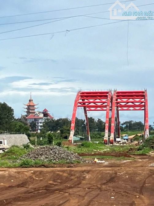 Chính chủ bán lô đất mặt tiền Đào Duy Từ Pleiku - Trục chính khu du lịch - 1