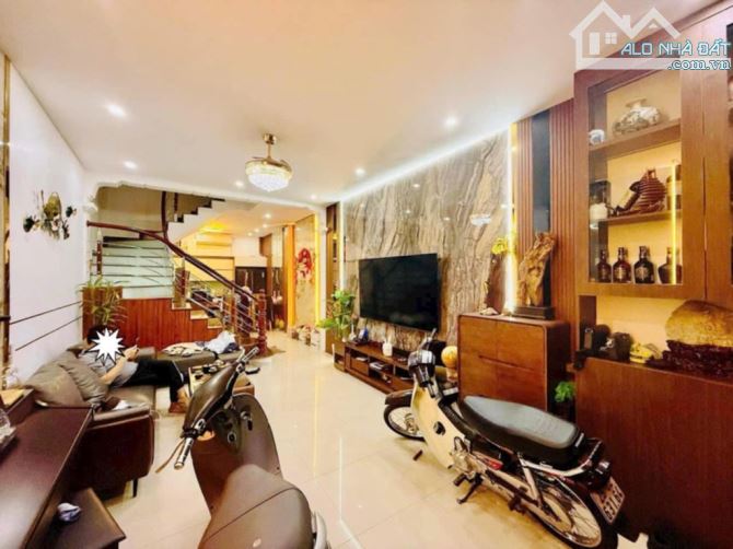 Phân Lô Ô tô Tránh Nguyễn Tuân Thanh Xuân 50m2 x 5T MT 4.2m Sát Phố Ở Kinh doanh 17 Tỷ - 1