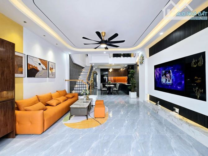 📌📌📌Làm việc trực tiếp!!! 🏠 Bán nhà 2 tầng kiệt 5m 87 Hoàng Văn Thái mới đẹp 🌺 - 1