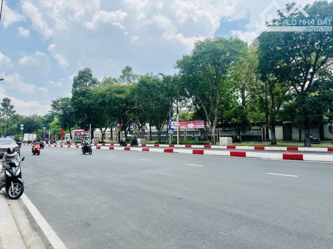 💥 Bán Nhà Mặt Tiền Võ Văn Ngân – Ngay Ngã Tư Thủ Đức – Ngang 7m Hiếm, Dòng T.I.Ề.N 100 Tr - 1