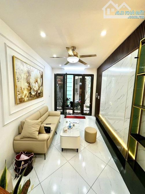 5.x TỶ PHỐ MINH KHAI, 50m RA PHỐ, NGÕ BA GÁC RỘNG, 2 THOÁNG VĨNH VIỄN, 3 NGỦ Ở LUÔN. - 1