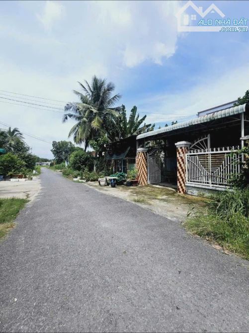 Cần tiền nên bán nhanh gấp căn nhà 720trie ở Trung Lập Thượng, Củ Chi , dt 157m2. Sổ hồng - 1