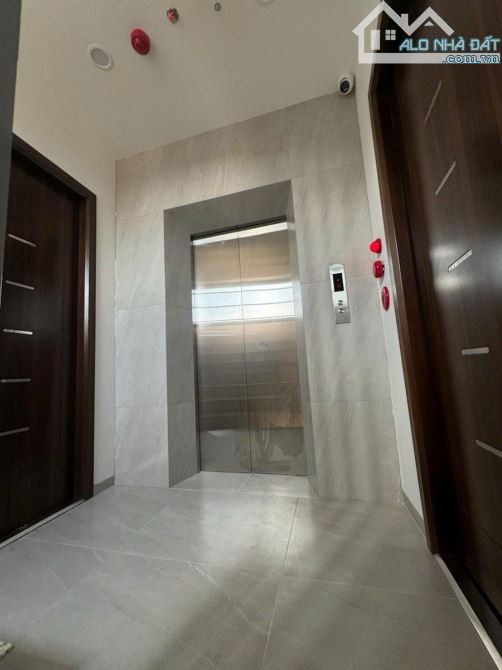 Bán CCMN Thái Thịnh Đống Đa, 259m2, 8 tầng, MT 10.5m, thang máy, dòng tiền 5 tỷ/năm - 1