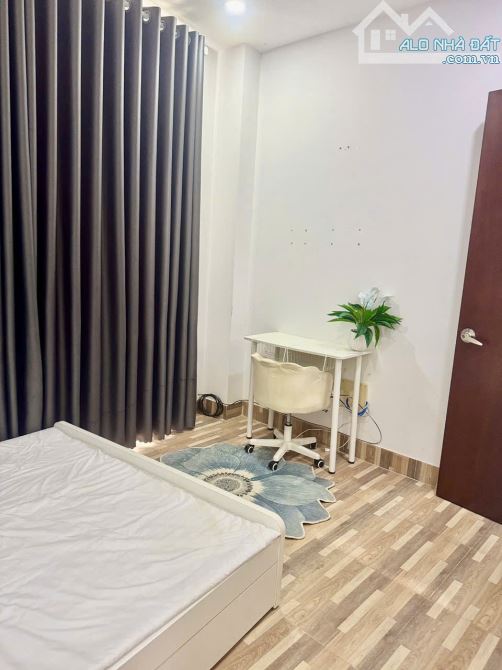 Nhà Cho Thuê Nguyên Căn Hẻm Vũ Huy Tấn - 1