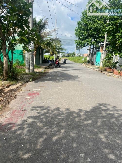 Cần bán đất 1/ đinh đức thiện ở cần đước giá 1,550 tỷ - 1
